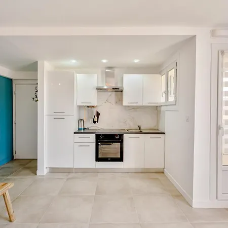 Apartment Air-conditioned - Sea View Port *